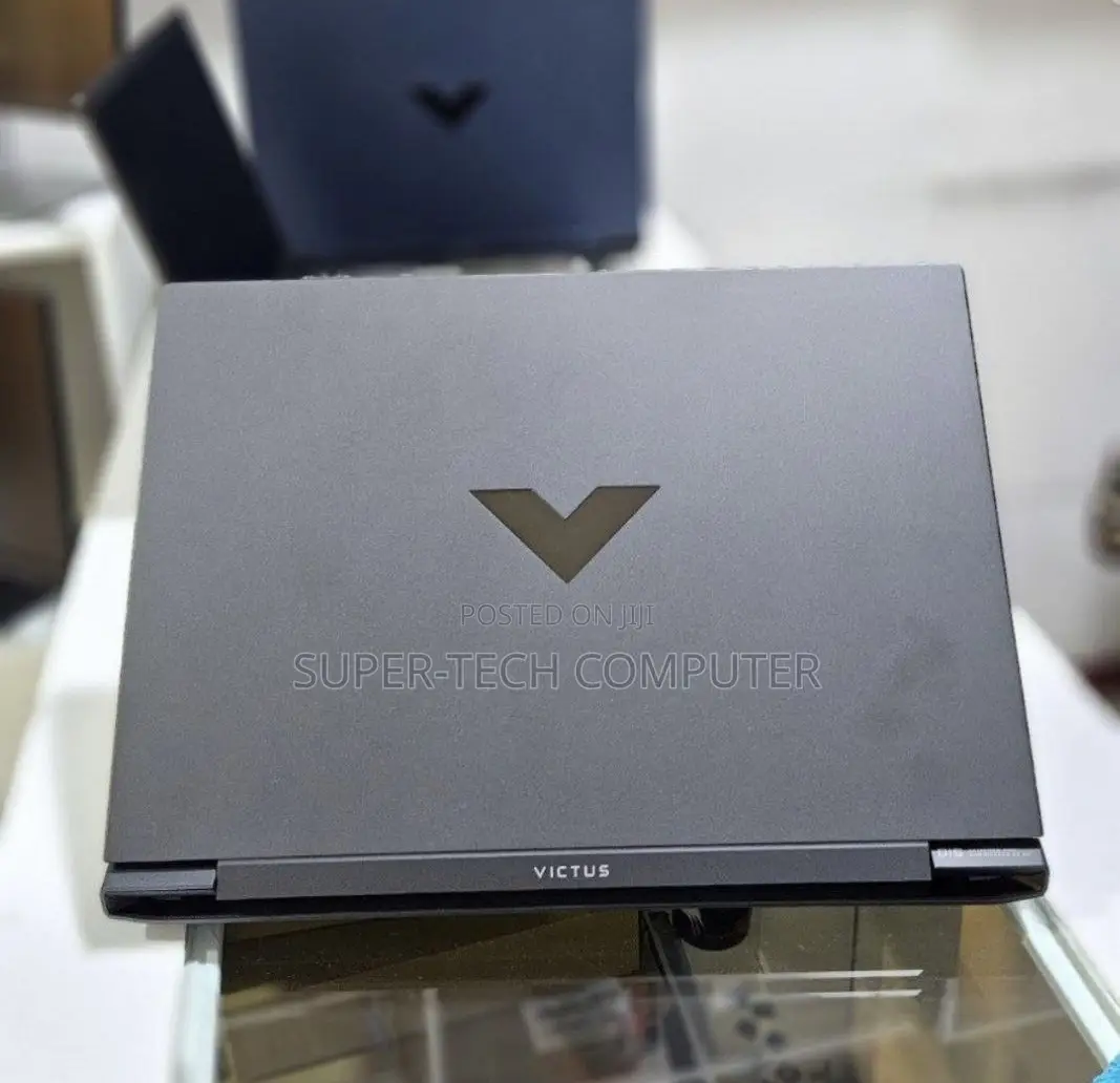 New Laptop HP Victus 16 16GB AMD Ryzen 7 SSD 512GB