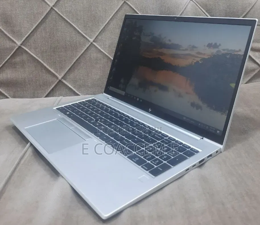 New Laptop HP EliteBook 850 G8 16GB Intel Core i7 SSD 512GB
