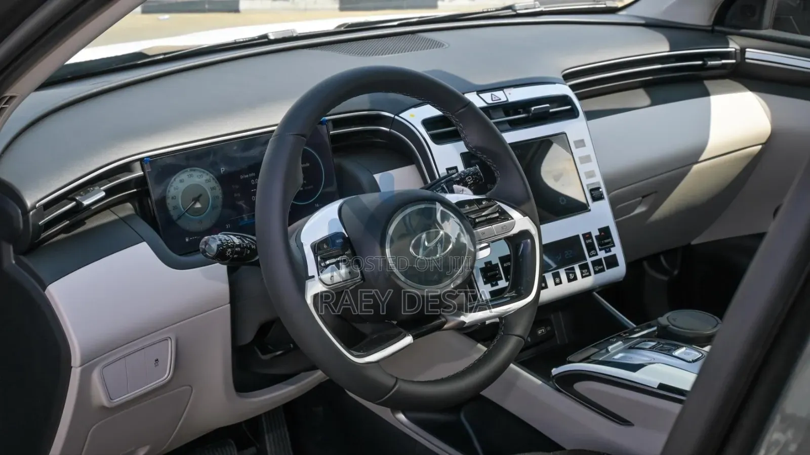 Hyundai Tucson 2023 Silver