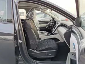 Hyundai Tucson 2023 Silver