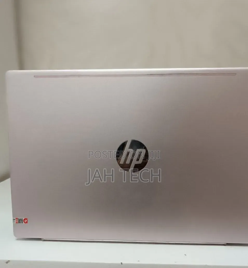 New Laptop HP Pavilion 14 8GB Intel Core i5 SSD 512GB