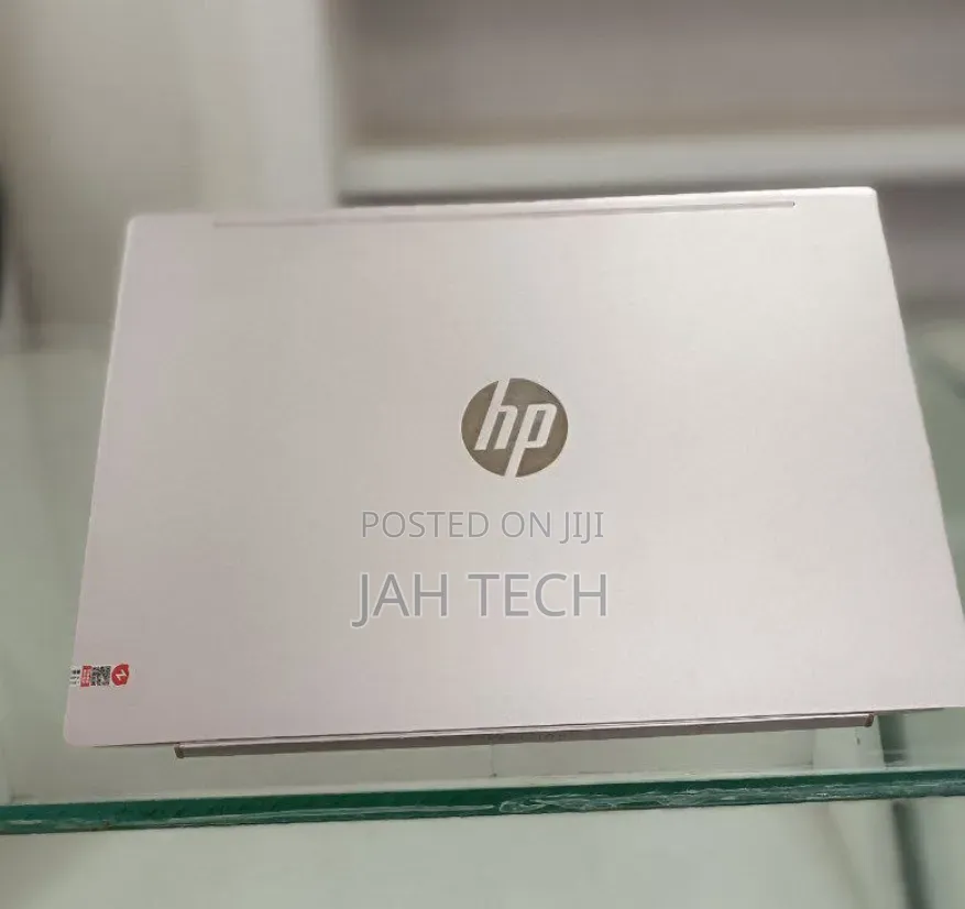 New Laptop HP Pavilion 14 8GB Intel Core i5 SSD 512GB