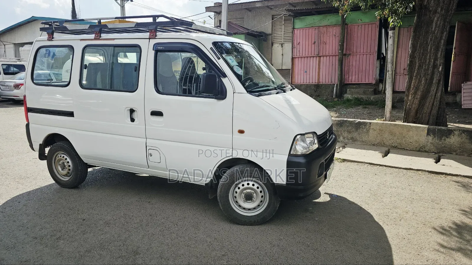 Suzuki Eeco 2024 White