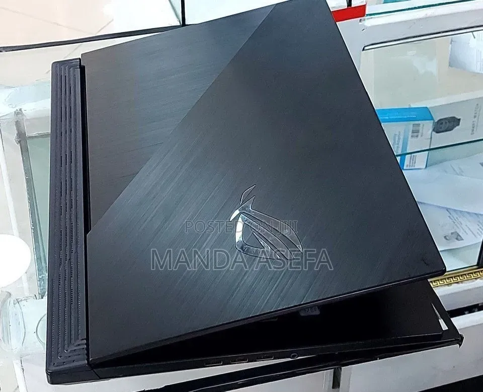New Laptop Asus ROG Strix G15 16GB Intel Core i7 SSD 512GB