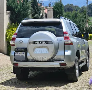 Toyota Land Cruiser Prado 2.8 D-4D 2015 Silver