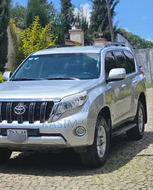 Toyota Land Cruiser Prado 2.8 D-4D 2015 Silver