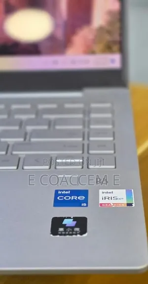 New Laptop HP 16GB Intel Core i5 SSD 512GB