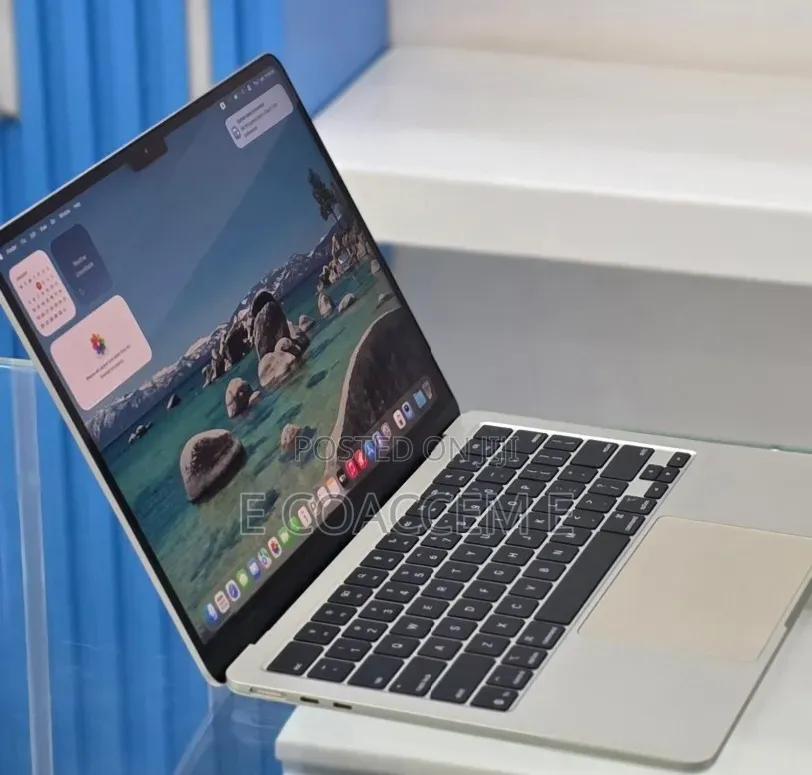New Laptop Apple MacBook 16GB SSD 256GB