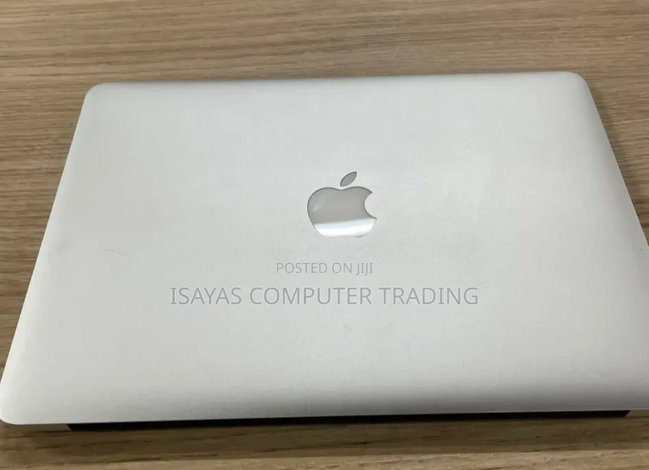 New Laptop Apple MacBook Air 2014 8GB Intel Core i7 SSD 128GB