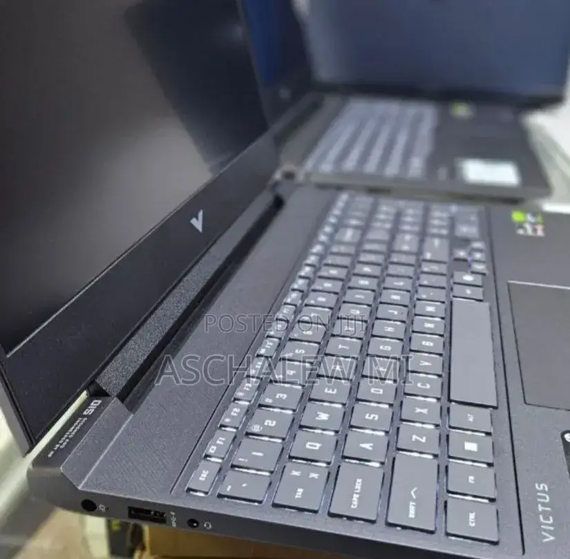 New Laptop HP Victus 15 16GB AMD Ryzen 7 SSD 512GB