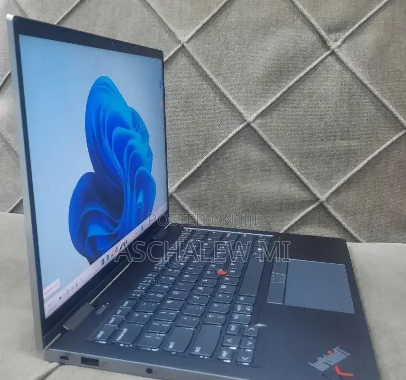 New Laptop Lenovo ThinkPad X1 Yoga 16GB Intel Core i7 SSD 512GB