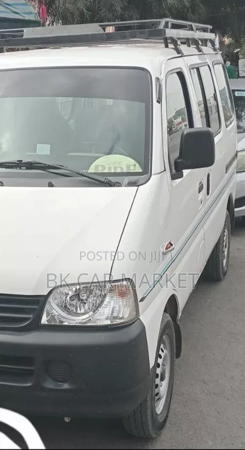 Suzuki Eeco 2024 White