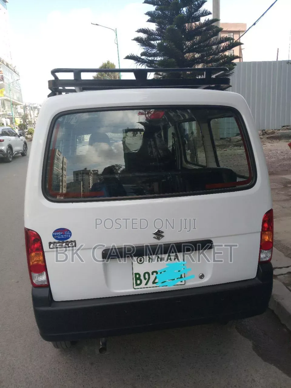 Suzuki Eeco 2024 White