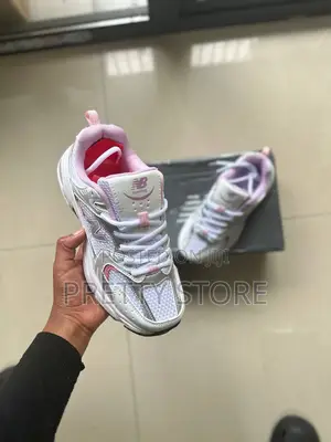New Balance 530 Pink