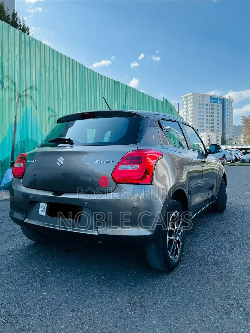 Suzuki Swift 2022 Gray