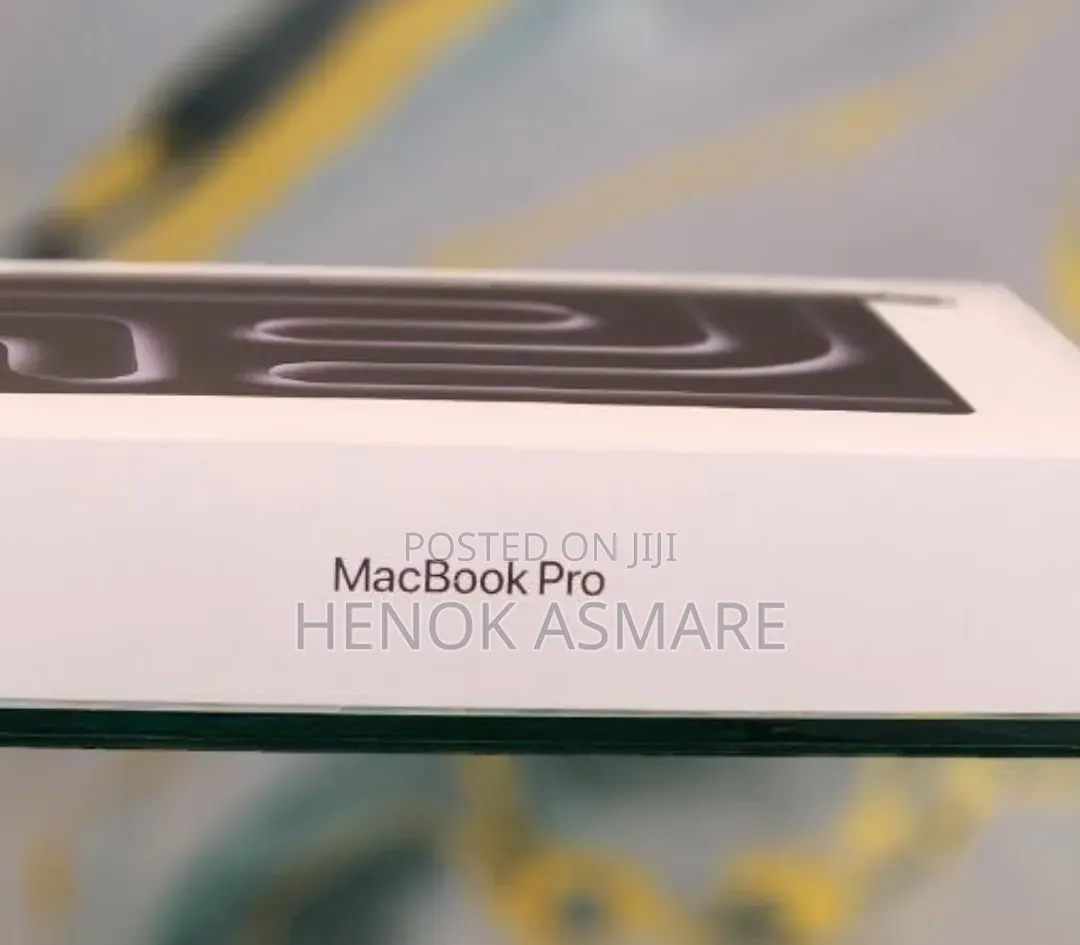 New Laptop Apple MacBook Pro 2025 M5 14-inch 16GB Apple M5 SSD 512GB