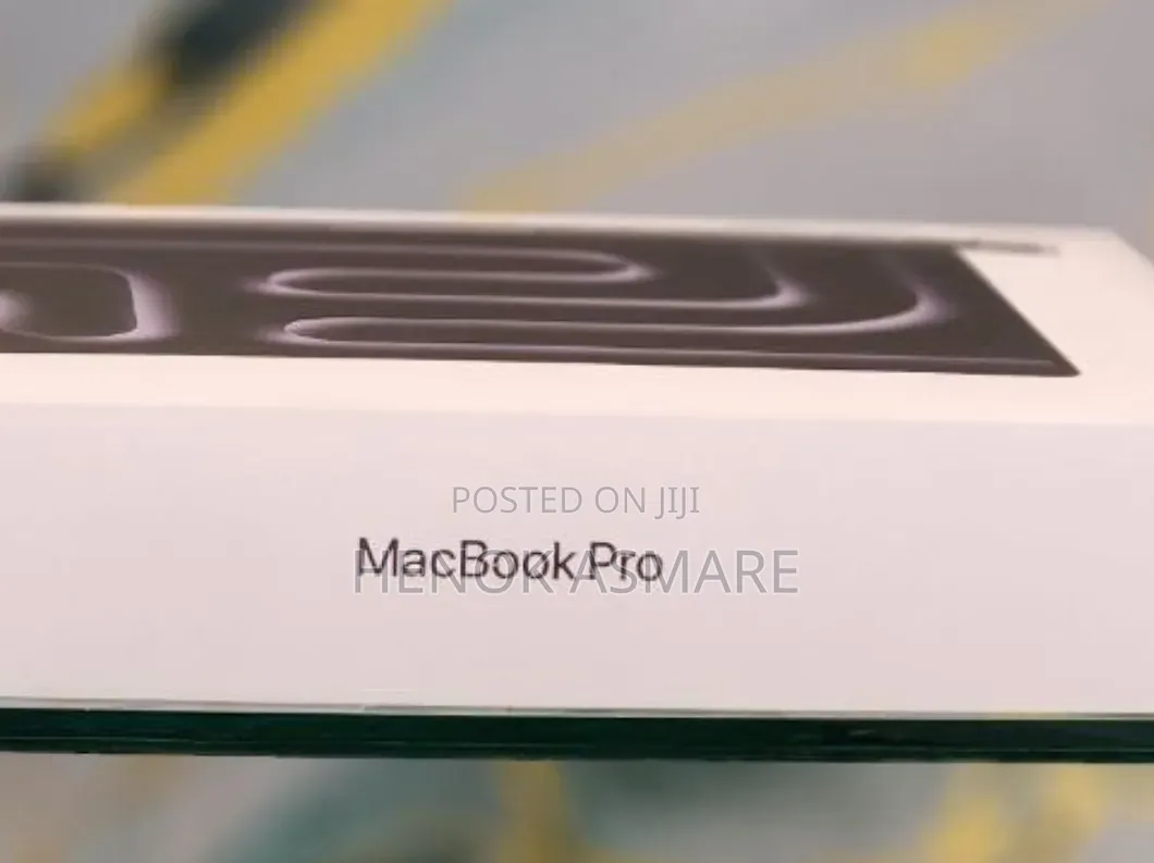 New Laptop Apple MacBook Pro 2025 M5 14-inch 16GB Apple M5 SSD 512GB