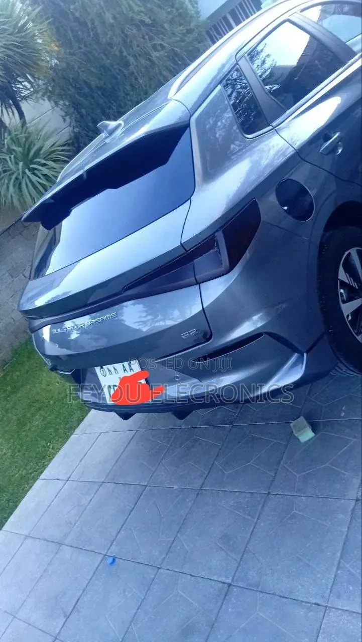 BYD E2 43 kWh 94 hp FWD 2025 Silver