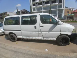 Toyota HiAce 2008 White