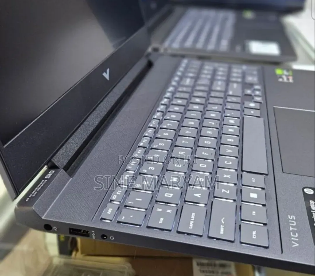 New Laptop HP Victus 16 16GB AMD Ryzen 7 SSD 512GB