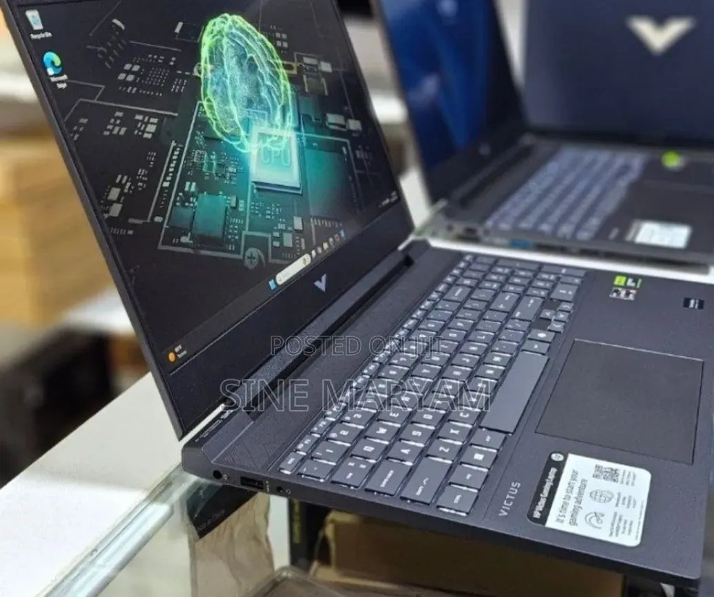 New Laptop HP Victus 16 16GB AMD Ryzen 7 SSD 512GB