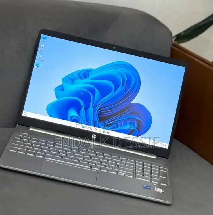 New Laptop HP Stream Notebook 8GB Intel Core i7 SSD 512GB