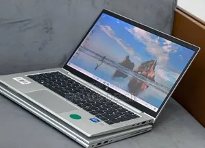 New Laptop HP EliteBook 830 G8 8GB Intel Core i5 SSD 512GB