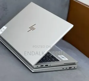 New Laptop HP EliteBook 830 G8 8GB Intel Core i5 SSD 512GB
