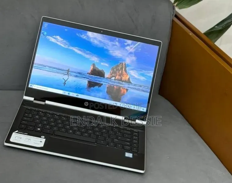 New Laptop HP Pavilion x360 8GB Intel Core i5 SSD 256GB