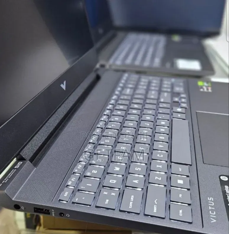 New Laptop HP Victus 15 16GB Intel Core i7 SSD 512GB