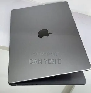 New Laptop Apple MacBook Pro 2019 16GB Intel Core i9 SSD 512GB
