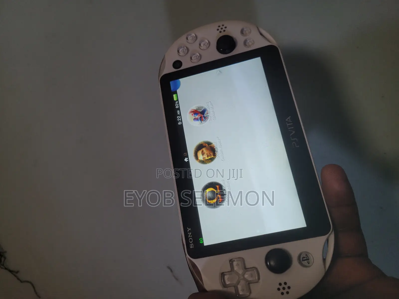 Ps Vita 2000model Jailbreak Moded God Ofwar,Nfs,Fc26 እና ከ10በላይ ጌሞች አለው