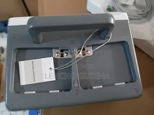 Comen Model S2 Defibrillator With 5 Ecg Electrode