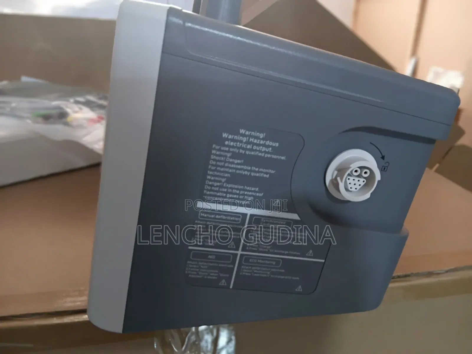 Comen Model S2 Defibrillator With 5 Ecg Electrode
