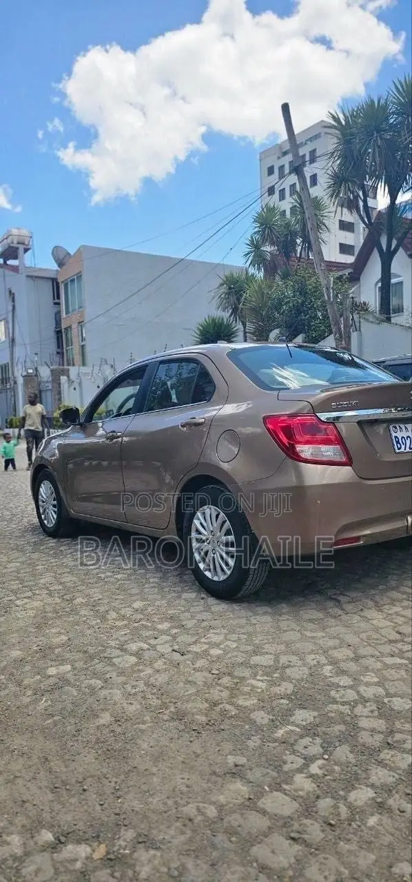 Suzuki Dzire 2021 Gold