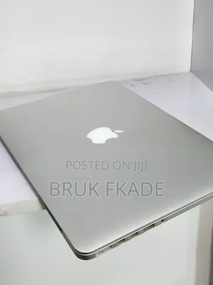 New Laptop Apple MacBook 2013 8GB Intel Core i5 SSD 256GB