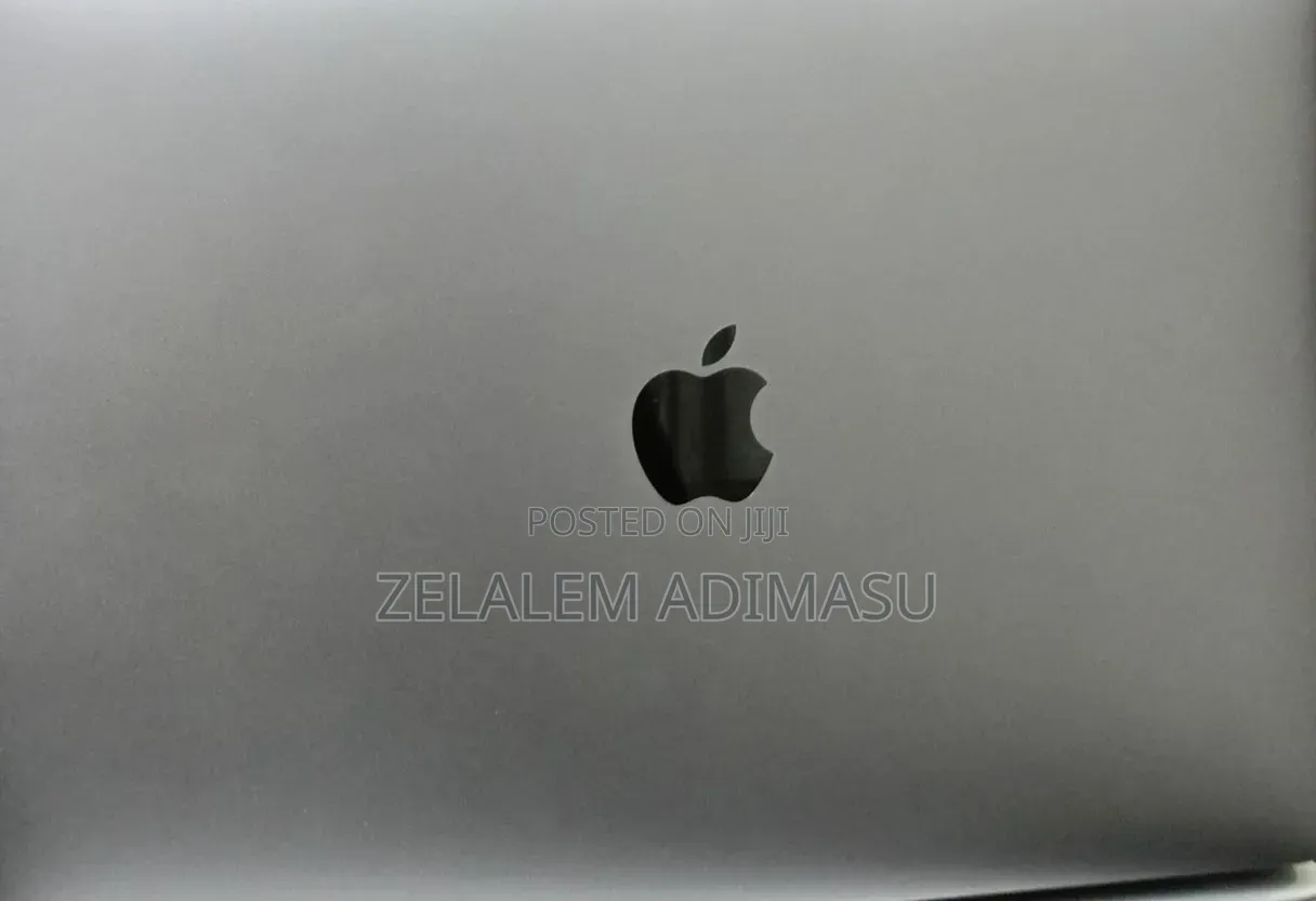 New Laptop Apple MacBook Pro 2017 16GB Intel Core i5 SSD 256GB
