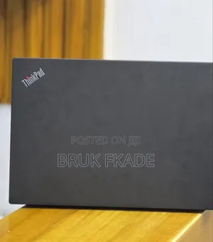 New Laptop Lenovo ThinkPad T14s Gen 2 16GB Intel Core i7 SSD 512GB