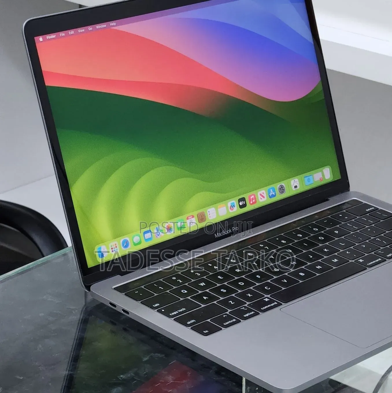 New Laptop Apple MacBook Pro 2017 16GB Intel Core i7 SSD 256GB