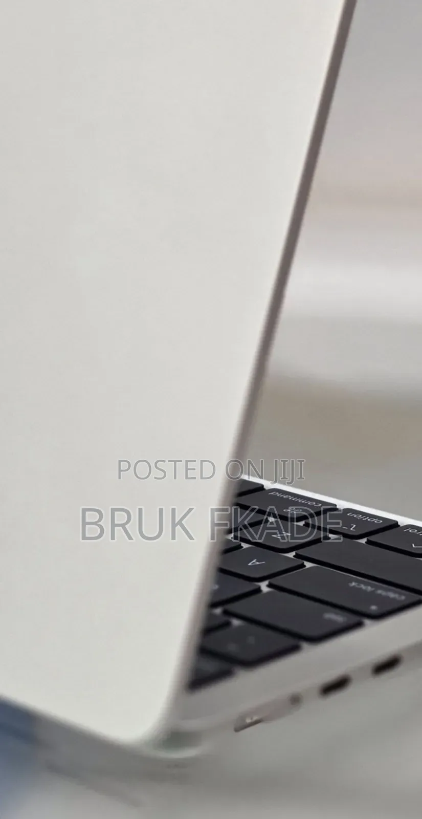 New Laptop Apple MacBook Air 2025 M4 13-inch 16GB Apple M4 SSD 256GB