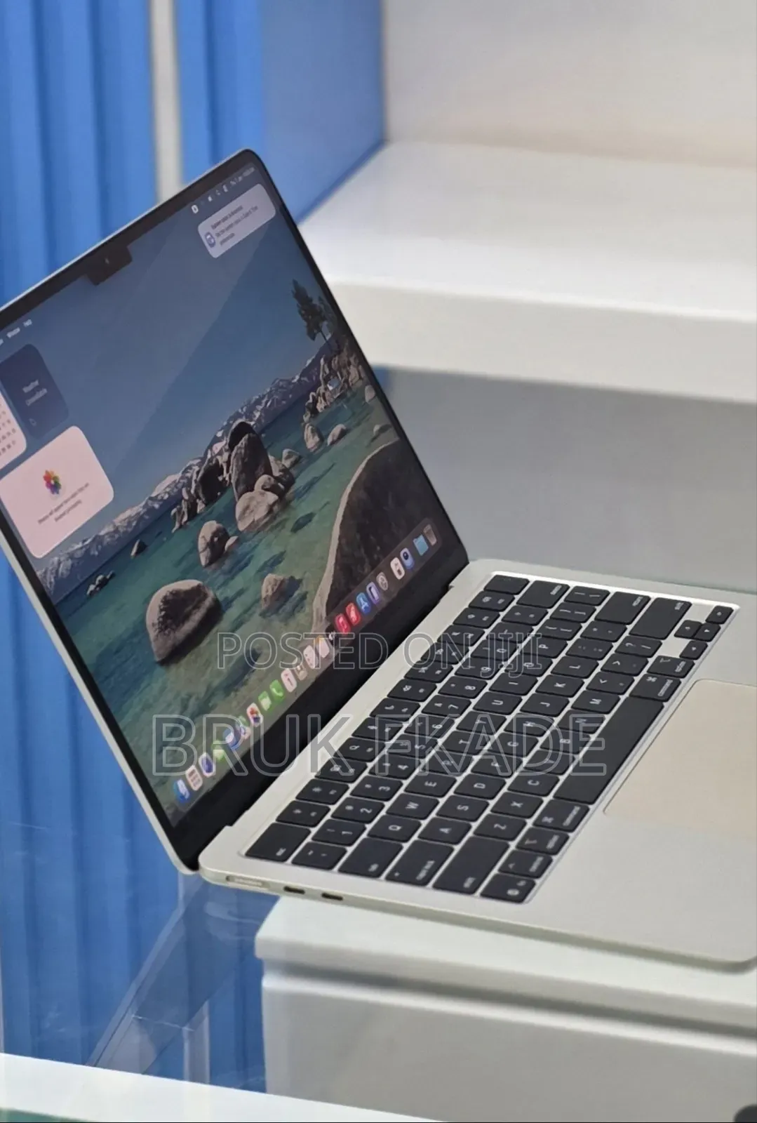 New Laptop Apple MacBook Air 2025 M4 13-inch 16GB Apple M4 SSD 256GB