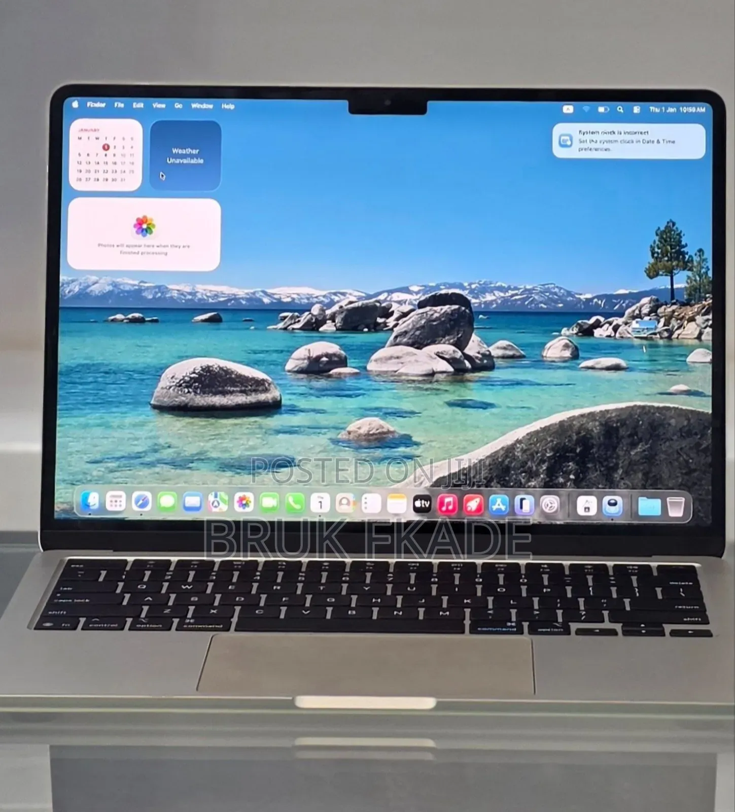 New Laptop Apple MacBook Air 2025 M4 13-inch 16GB Apple M4 SSD 256GB
