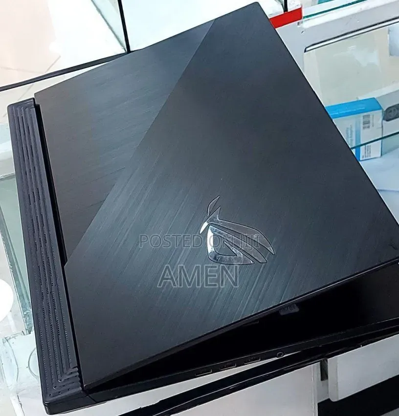 New Laptop Asus ROG Strix G15 16GB Intel Core i7 SSD 1T