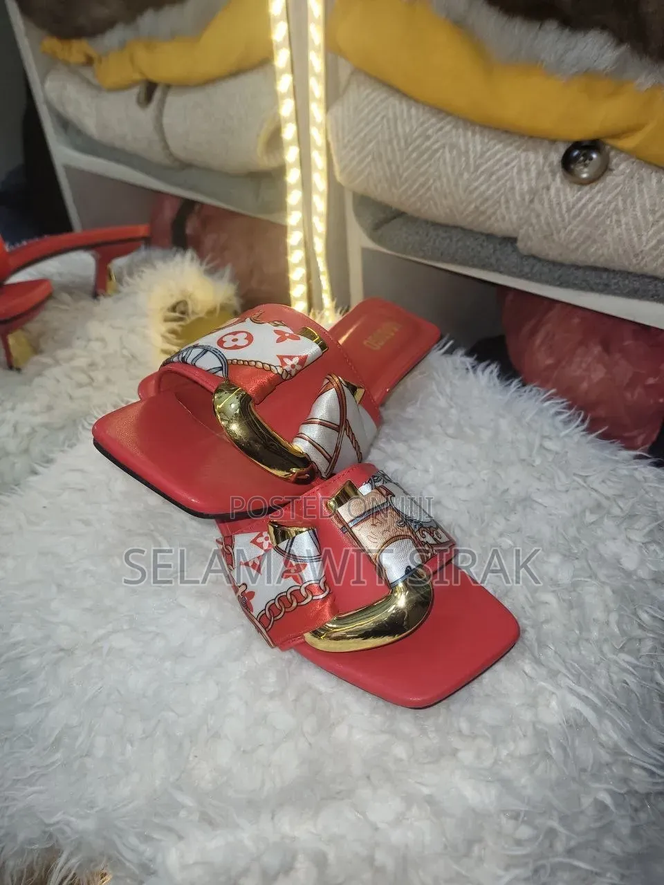 Women's Hill Shoes - የሴት ሂል ጫማ