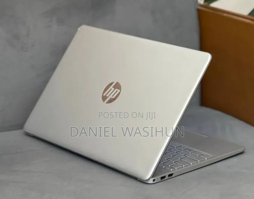 New Laptop HP Stream Notebook 8GB Intel Core i7 SSD 512GB
