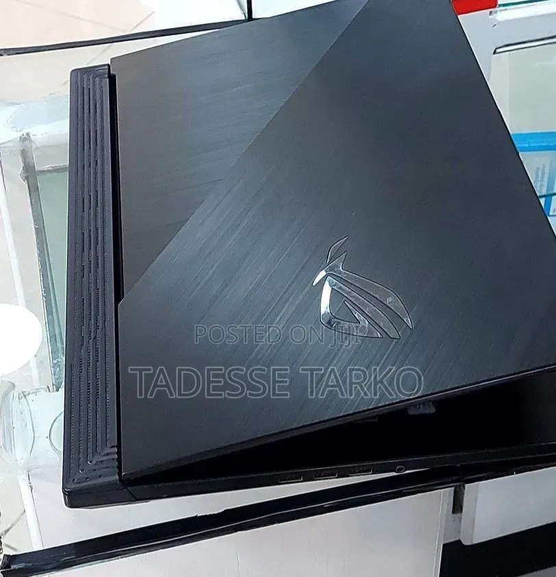 New Laptop Asus ROG Strix G15 16GB Intel Core i7 SSD 1T