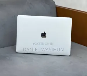 New Laptop Apple MacBook Air 2019 8GB Intel Core i7 SSD 128GB