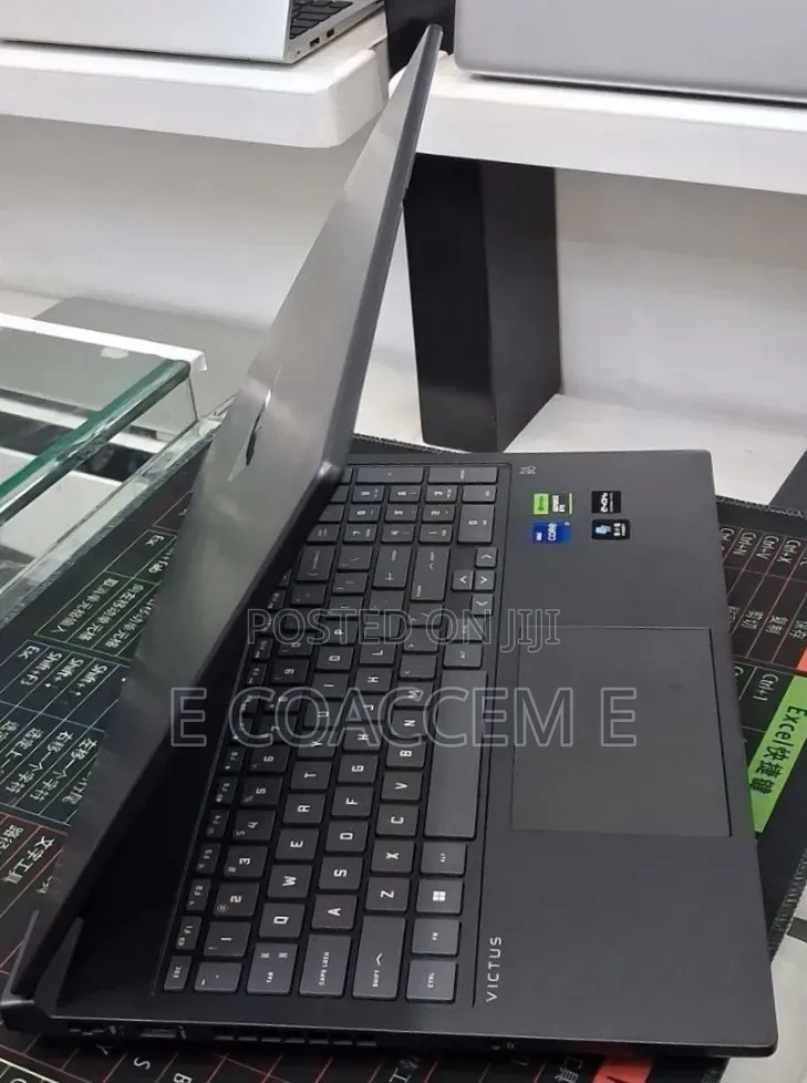 New Laptop HP 1GB Intel Core i7 SSD 1T