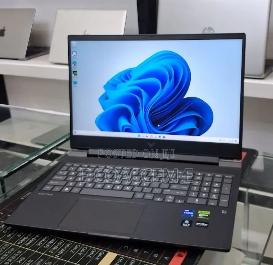 New Laptop HP 1GB Intel Core i7 SSD 1T