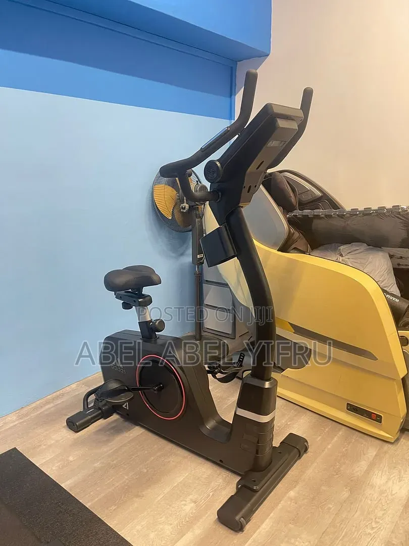 Adidas C21 Yesport Bike